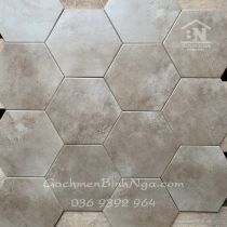 Gạch lục giác lát nền màu nâu cà phê 20x23 cm