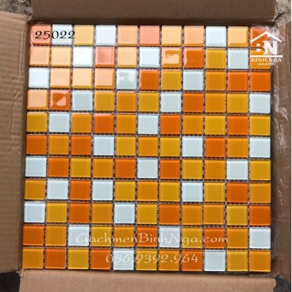 Gạch Mosaic vỉ thủy tinh vàng cam 30x30 giá rẻ 25022 