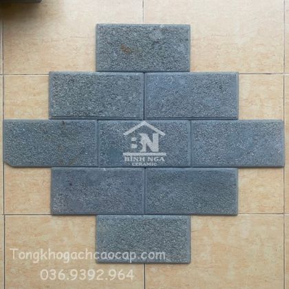 Đá băm xanh rêu giả cổ ốp chân tường 10x20 