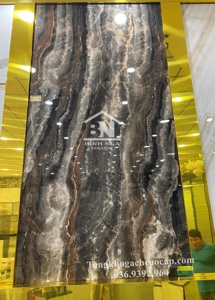 Gạch ốp tường 120x240 vân đá quý tự nhiên Oynx Brown