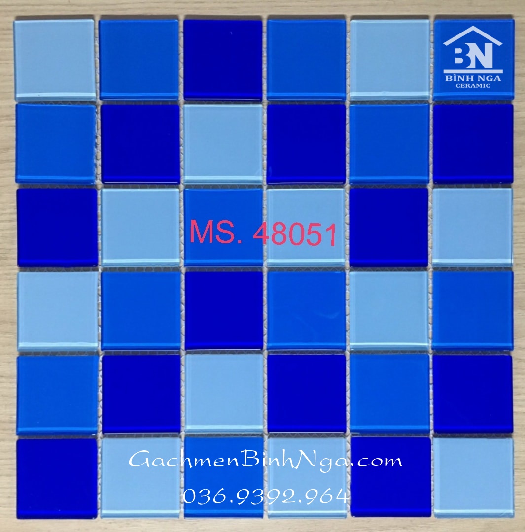 gach-Mosaic-thuy-tinh-op-ho-boi-gia-re-48051